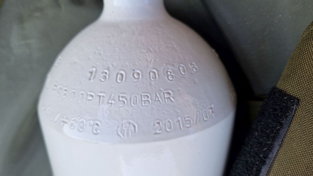 108 lahev7l 450BAR.jpg